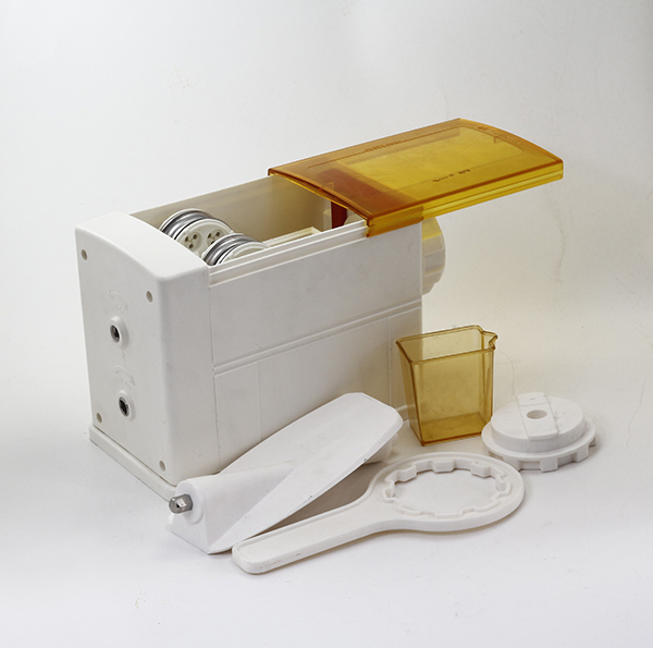 Hollow Pasta Machine