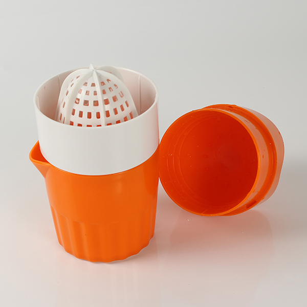 Manual ABS plastic portable orange juicer